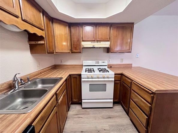 6671  Nyman Drive , Dallas Texas 75236