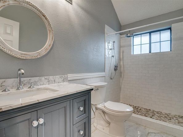 6718  Livingstone Street , Rowlett Texas 75089