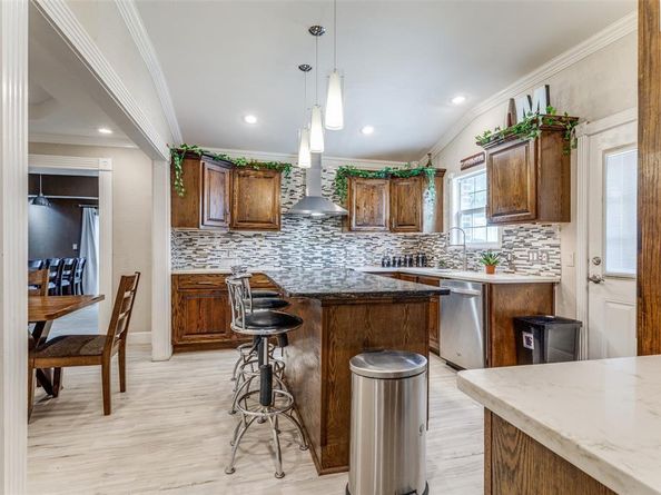 5924  Maceo Lane , Fort Worth Texas 76112