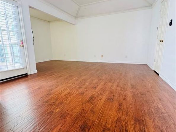 3232  San Jacinto Street , Dallas Texas 75204