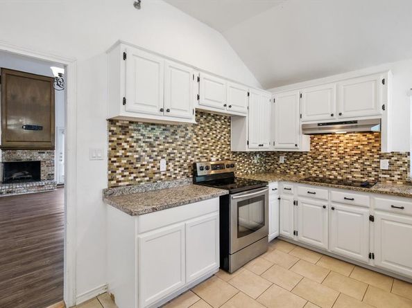 3232  San Jacinto Street , Dallas Texas 75204