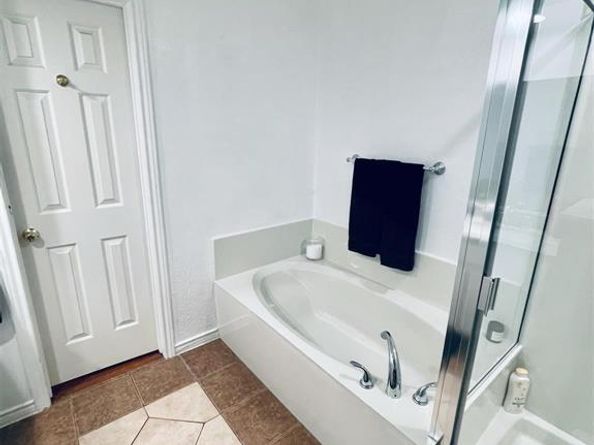 3232  San Jacinto Street , Dallas Texas 75204