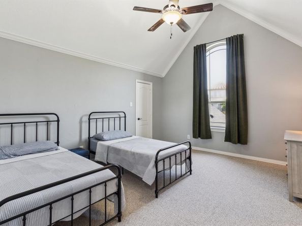 2413  Versailles Drive , Heath Texas 75032