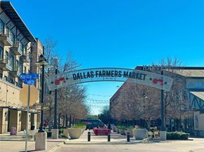 2134  Canton Street , Dallas Texas 75201