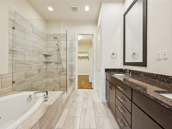 2134  Canton Street , Dallas Texas 75201