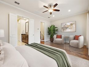 2134  Canton Street , Dallas Texas 75201