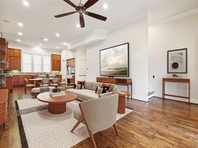 2134  Canton Street , Dallas Texas 75201