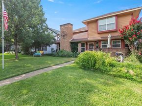 2913  David Drive , Rowlett Texas 75088