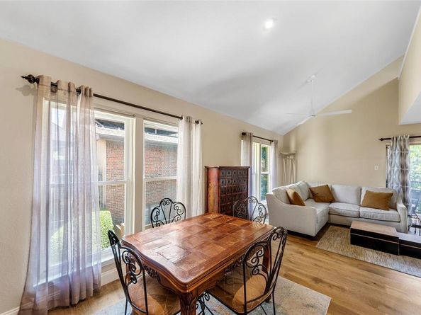 4211  Prescott Avenue  5, Dallas Texas 75219