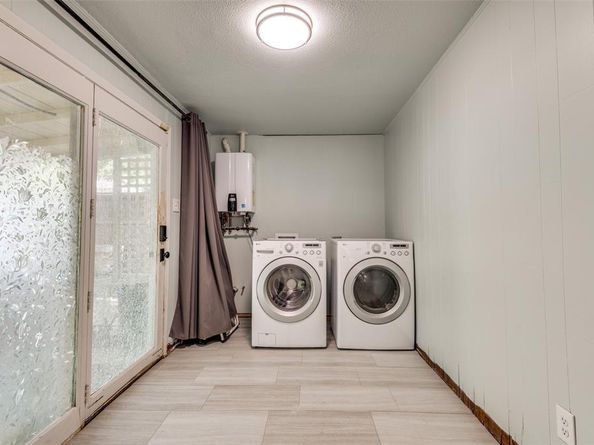 400 S Clinton Avenue , Dallas Texas 75208