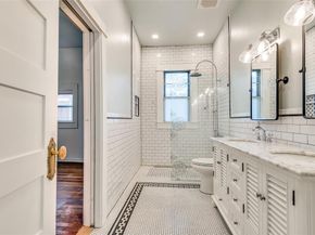 400 S Clinton Avenue , Dallas Texas 75208