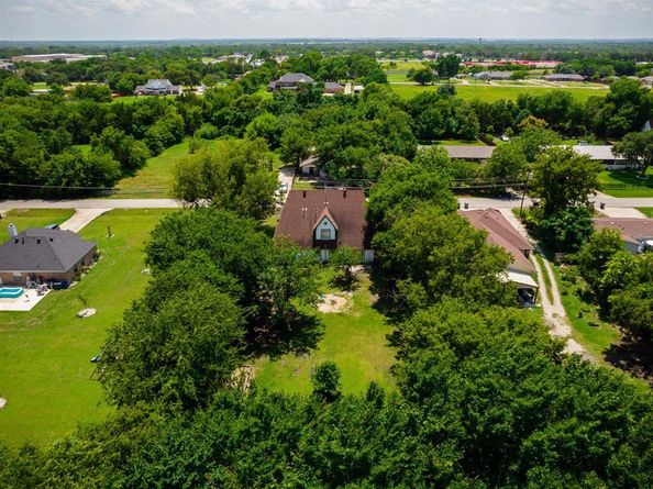 13833  Indian Wells Road , Dallas Texas 75253