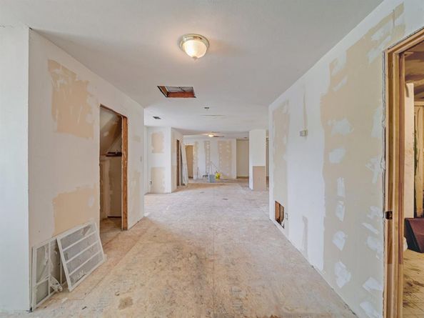 13833  Indian Wells Road , Dallas Texas 75253