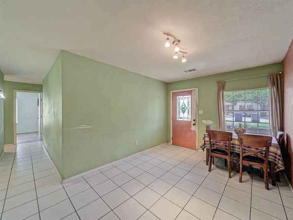 13833  Indian Wells Road , Dallas Texas 75253