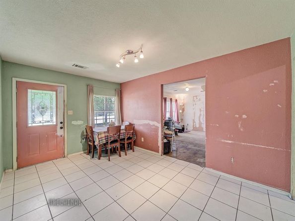13833  Indian Wells Road , Dallas Texas 75253