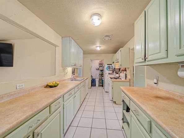 13833  Indian Wells Road , Dallas Texas 75253