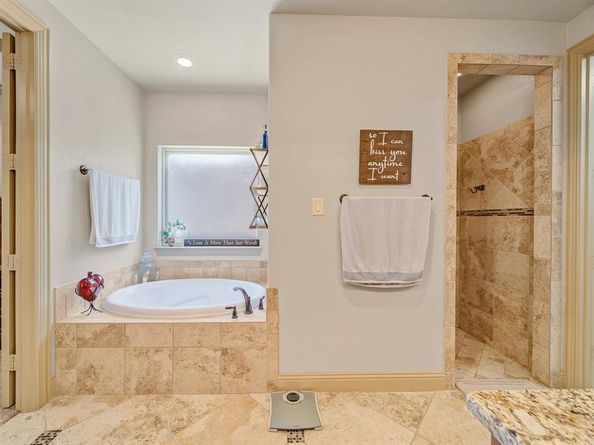 2575  Wincrest Drive , Rockwall Texas 75032