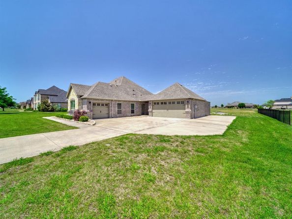 2575  Wincrest Drive , Rockwall Texas 75032