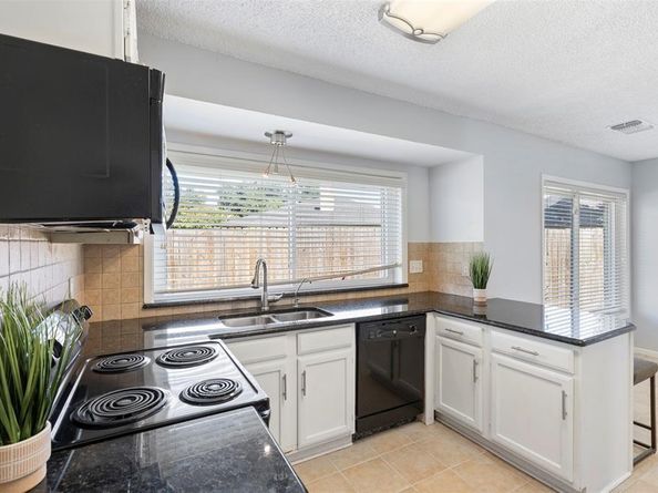 7  Chisos Court , Trophy Club Texas 76262