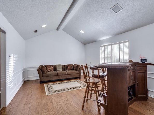 6527  Genstar Lane , Dallas Texas 75252