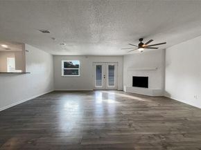 2517  Laredo Court , Arlington Texas 76015