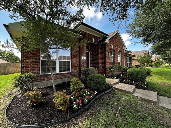 7514  Amesbury Lane , Rowlett Texas 75089
