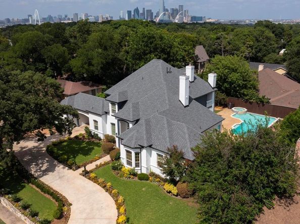 1404  Sylvan Avenue , Dallas Texas 75208