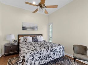 1404  Sylvan Avenue , Dallas Texas 75208