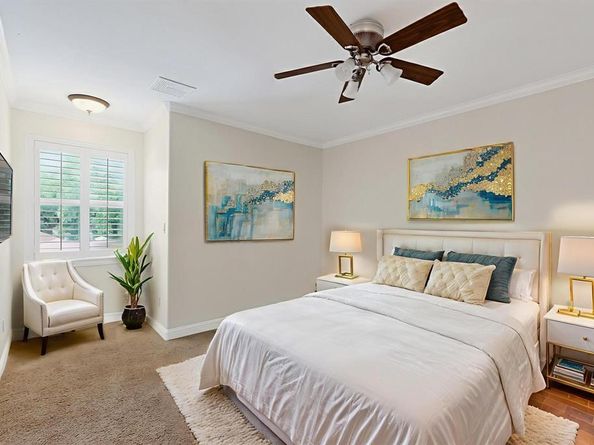 1404  Sylvan Avenue , Dallas Texas 75208