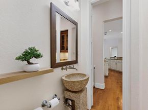 1404  Sylvan Avenue , Dallas Texas 75208