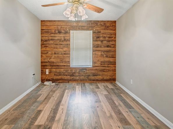 2312  Owens Street , Haltom City Texas 76117