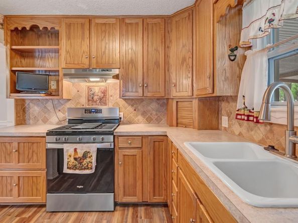 2312  Owens Street , Haltom City Texas 76117