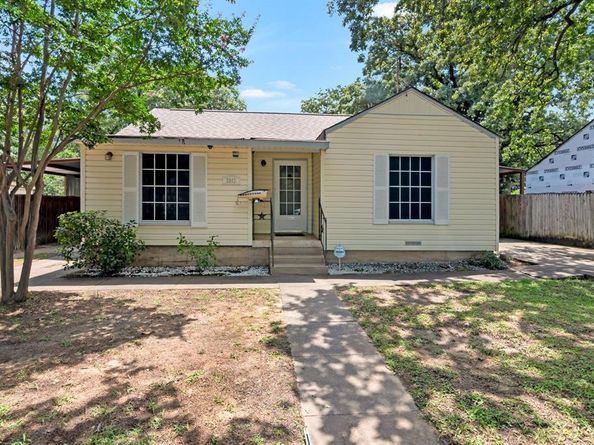 2312  Owens Street , Haltom City Texas 76117