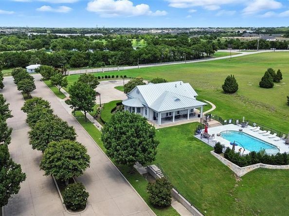 1026  Saint Charles Court , Rockwall Texas 75087