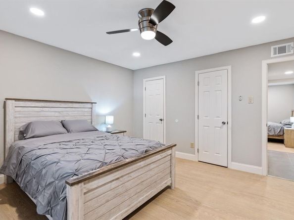 12888  Montfort Drive  130, Dallas Texas 75230