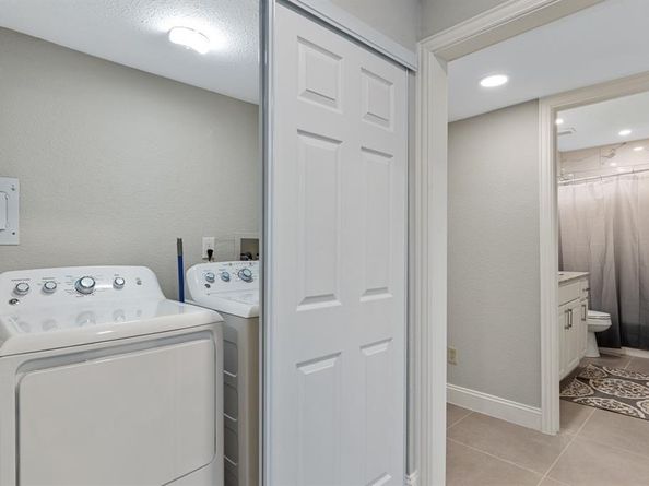 12888  Montfort Drive  130, Dallas Texas 75230