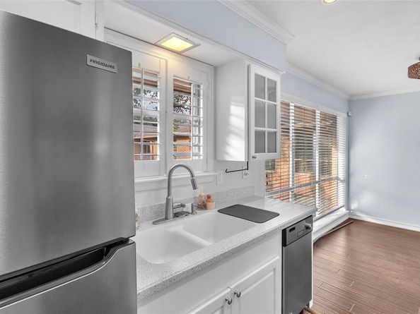 6140  Bandera Avenue , Dallas Texas 75225