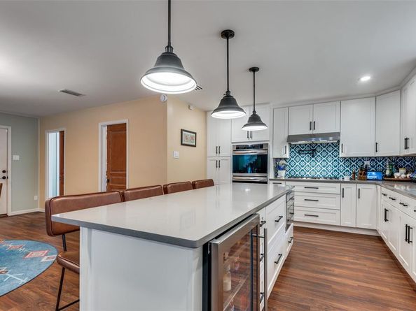 1712  Cripple Creek Drive , Irving Texas 75061