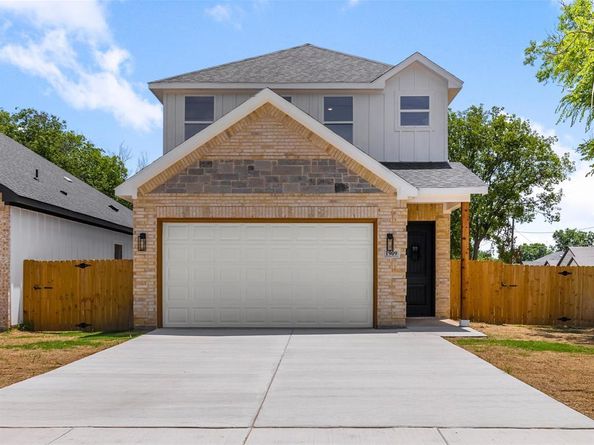 1909  Dillard Street , Fort Worth Texas 76105