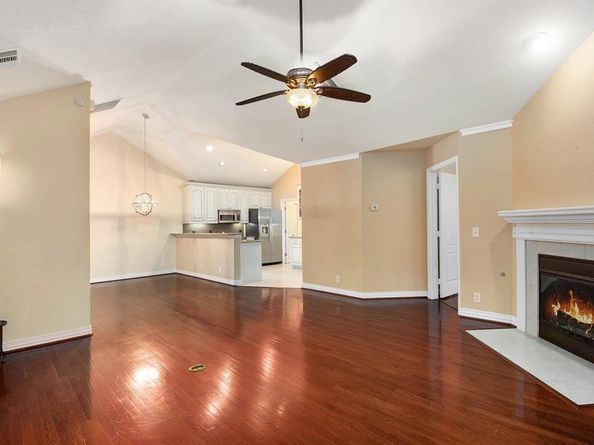 3120  Camellia Rose Drive  312, Fort Worth Texas 76116