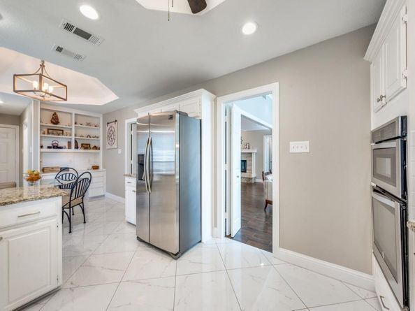 7424  Summitview Drive , Irving Texas 75063