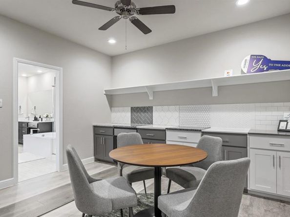 8608  RED OAK Drive , Justin Texas 76247