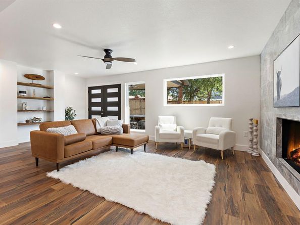 5936  Spring Glen Drive , Dallas Texas 75232