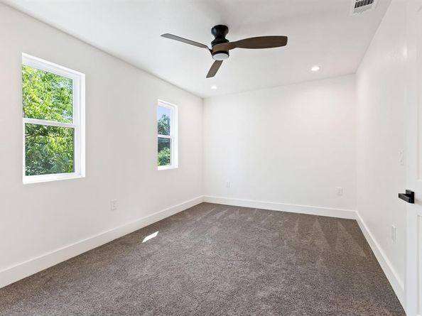 5936  Spring Glen Drive , Dallas Texas 75232
