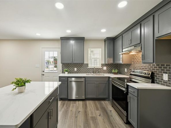 300 E Hazelwood Street , Princeton Texas 75407