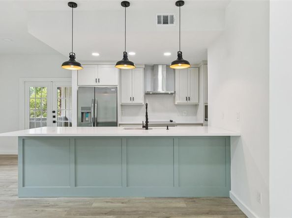 8601  Park Lane  121, Dallas Texas 75231