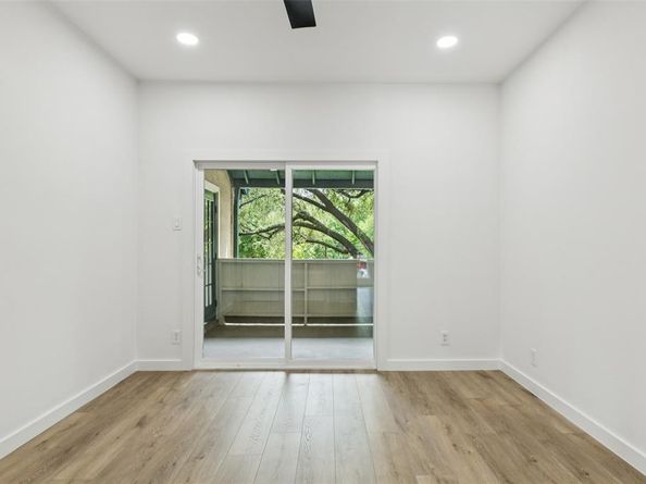 8601  Park Lane  121, Dallas Texas 75231