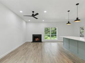 8601  Park Lane  121, Dallas Texas 75231