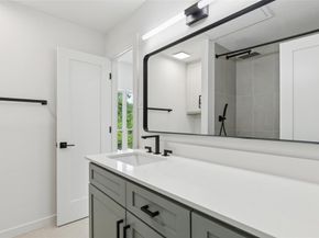 8601  Park Lane  121, Dallas Texas 75231