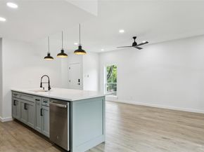 8601  Park Lane  121, Dallas Texas 75231